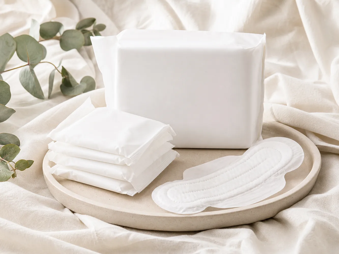 Private label day pads
